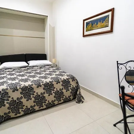 Guest house Casa Romeo 3*